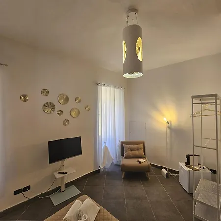 Palazzetto Dei Priori *