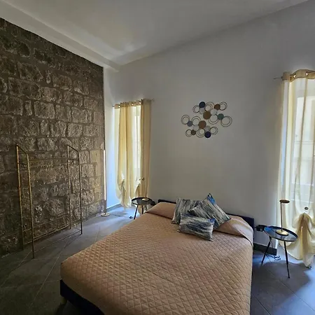 Palazzetto Dei Priori * Viterbo